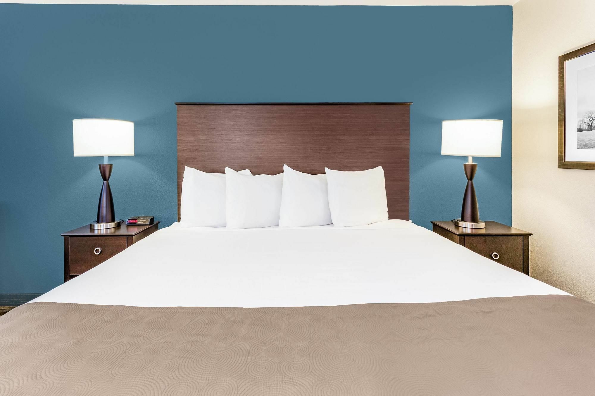 Americinn & Suites Burnsville, Mn Bagian luar foto